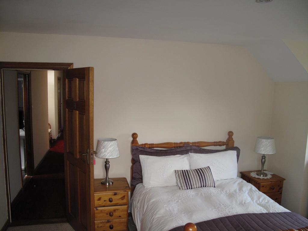 Glencove Bed & Breakfast Ennis Oda fotoğraf